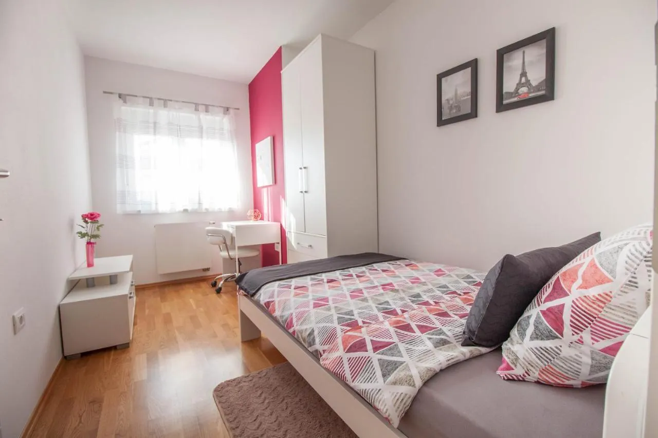 Nebo II Apartamento Pula